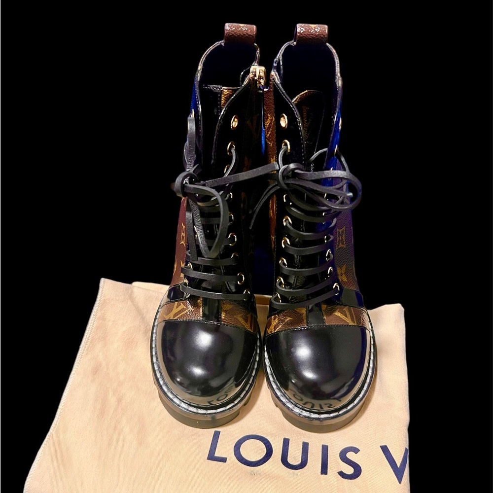 Size 38 Louis Vuitton Star Trail Ankle Boot